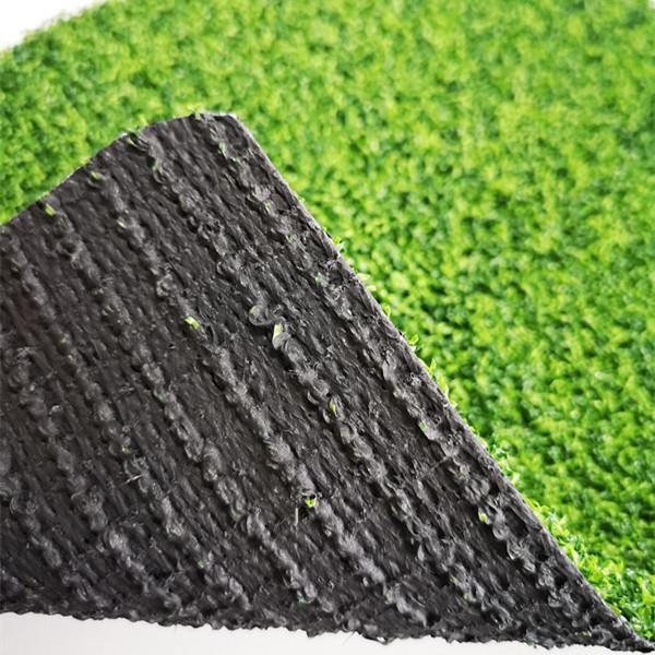 synthetic grass golf.jpg